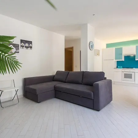 Mondello Suites Feels Like Home Apartment *