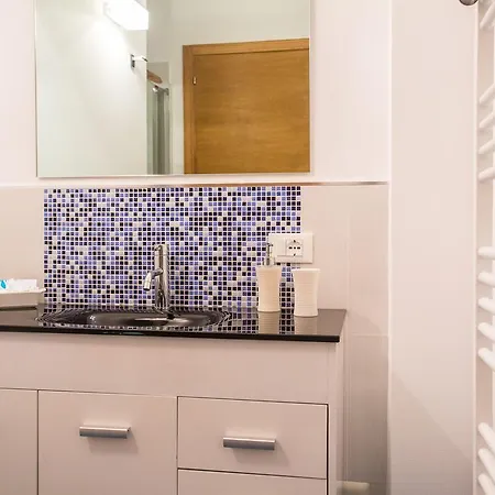 Mondello Suites Feels Like Home Apartment *
